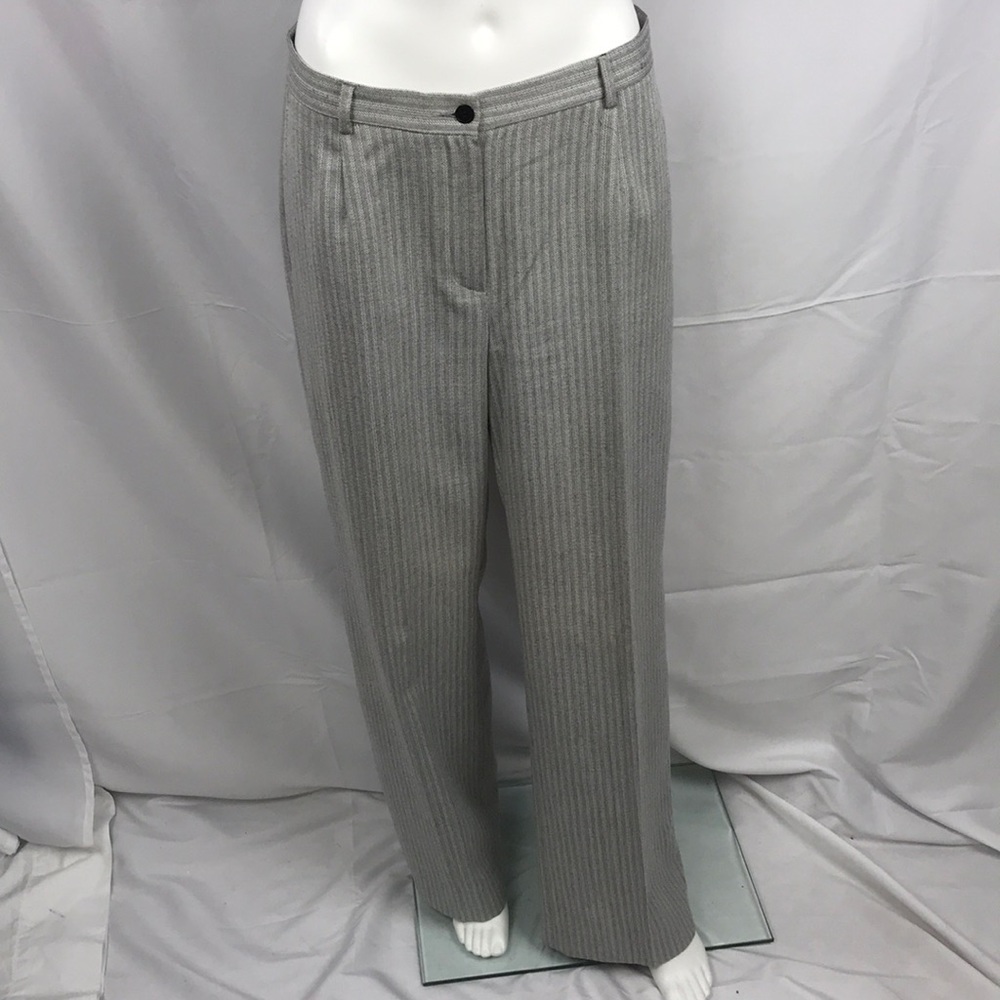 Garfield & Marks Ladies Gray Striped Pants Sz.6